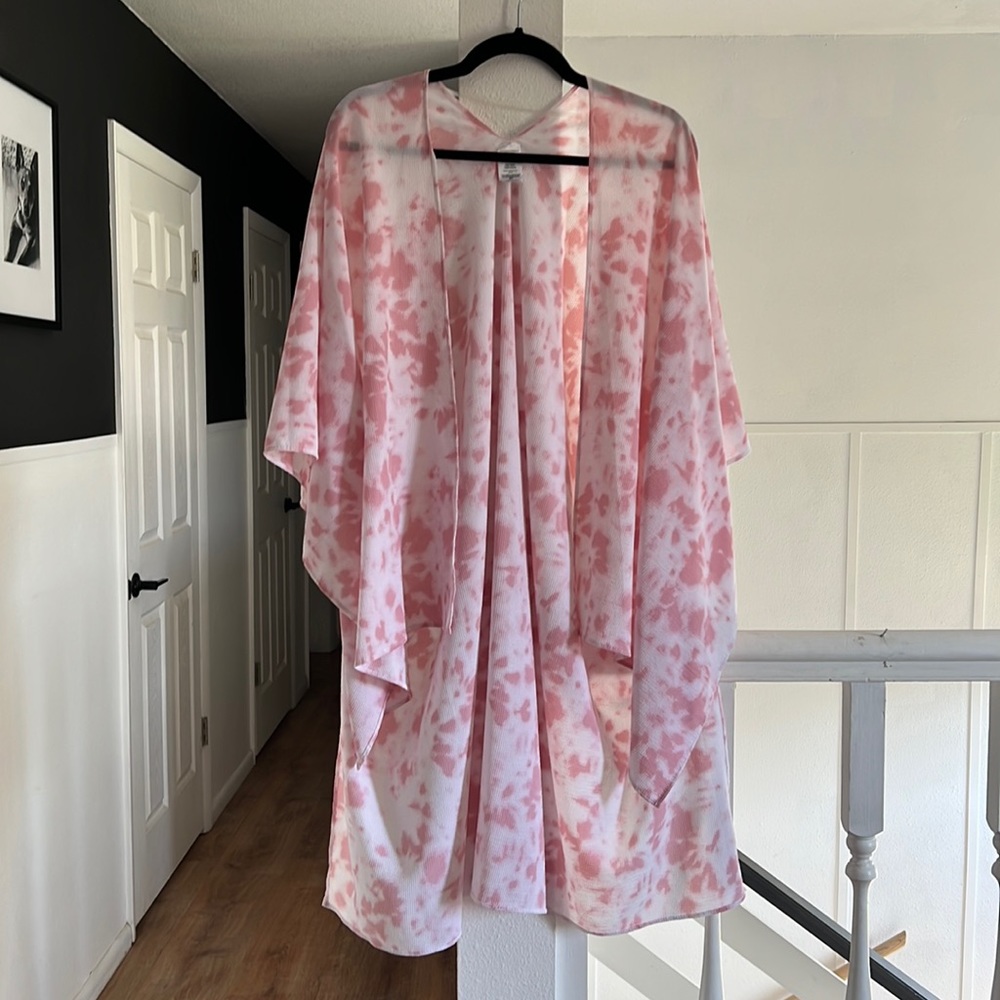 Pink and white NWOT tie dye kimono duster one size